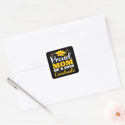 Trotse moeder van een gepersonaliseerde afstuderen vierkante sticker (Envelop)