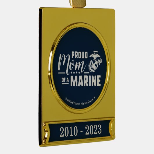 Trotse moeder van een marinier - Wit Verguld Banner Ornament (Rechts)