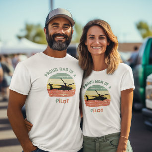 Trotse moeder van een Pilot gepersonaliseerde Retr T-shirt