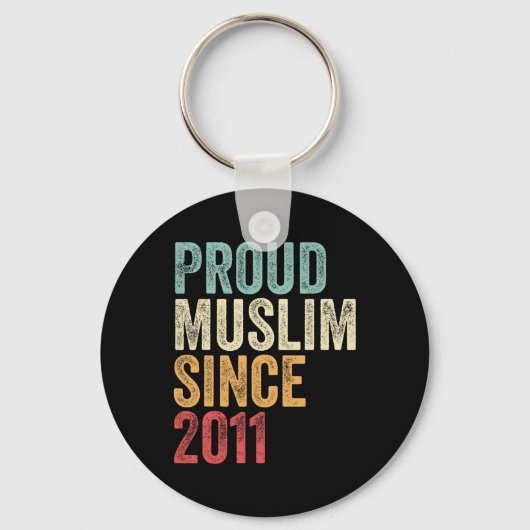 Trotse Moslim Sinds 2011 Omarmend Islamitisch Gelo Sleutelhanger (Voorkant)