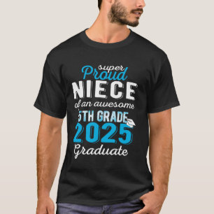 Trotse nicht van ein afgestudeerde van groep 7 in t-shirt