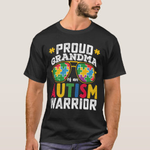 Trotse oma van een autisme warrior-familie t-shirt