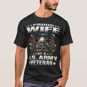 Trotse vrouw van een veteraan militair dierenartse t-shirt