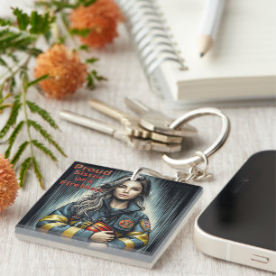 Trotse zus van een brandweerrobotica sleutelhanger