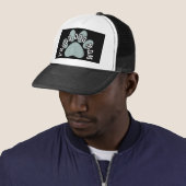 TROTSENDE HONDENMOEDER TRUCKER PET (In situ)