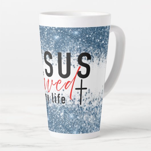 Trouw brouwsel: Jezus redde mijn leven Latte Mok (Rechterhoek)