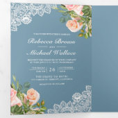 Trouw met Blush Roze Bloemendetail in Stofblauw me Drieluik Uitnodiging (Binnenzijde eerst)