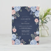 Trouw met Navy Periwinkle Bloemblaadjes Kaart (Staand voorkant)