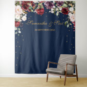 Trouw met navy roze burgundy boho bloemmotief wandkleed (In situ)