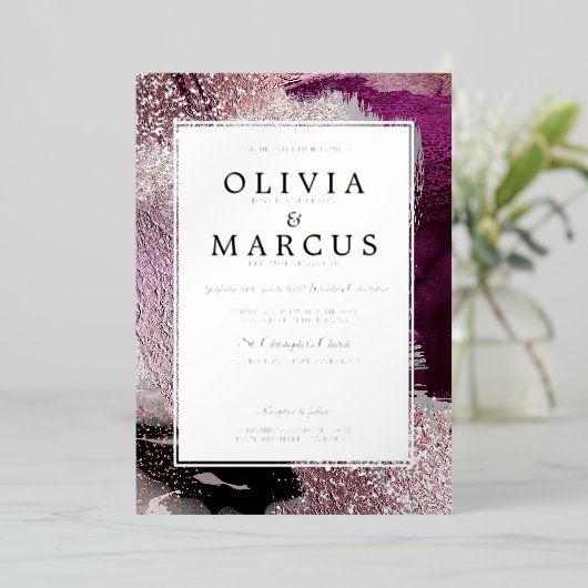 Trouw | Metaalachtige Cassis Plum Penseelstreken Folie Uitnodiging (Staand Voorkant)