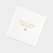 Trouw Monogram Namen Elegant Modern Hart Goud Folie Servetten (Links)