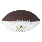 Trouw wit zwart gouden laurierkrans monogram american football (Voorkant)