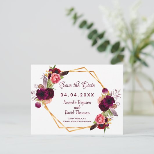 Trouw witte burgundy bloemen save the date aankondigingskaart (Staand voorkant)