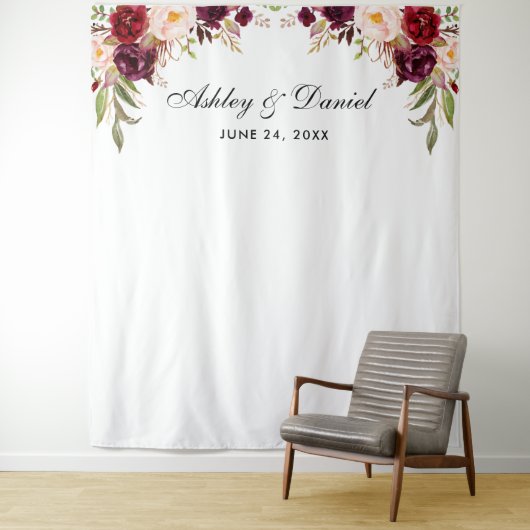 Trouwachtergrond Burgundy Bloemen Foto Booth Prop Wandkleed (In situ)