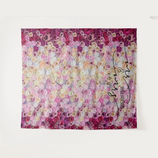 Trouwachtergrond met meneer en mevrouw Floral Rose Wandkleed (Voorkant (horizontaal))