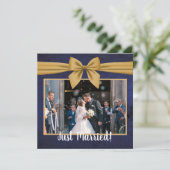 Trouwannonce in donkerblauw met goud feestdagenkaart (Staand voorkant)