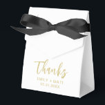 Trouwbedankjes Moderne Minimale Witte Favorieten D Bedankdoosjes<br><div class="desc">Trouwbedankjes voor de moderne minimalistische witte gunstboxen. Stijlvol personaliseren met uw aangepaste namen en datum.</div>