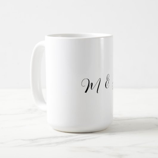 Trouwcadeau met monogram initiaal script koffiemok (Voorkant links)