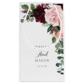 Trouwcadeautas Blush Burgundy Hotel Klein Cadeauzakje (Achterkant)