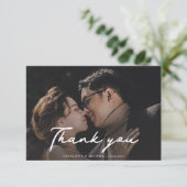 Trouwdag Fotoscript Handbeletterd Bedankkaart (Staand voorkant)