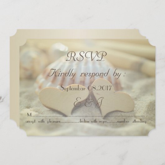 Trouwdag op het strand,Schelpen,Houten harten RS Kaart (Voorkant / Achterkant)