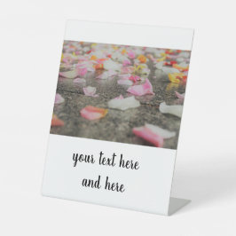 trouwdag voor voetgangersgebaren reclamebord met voetstuk