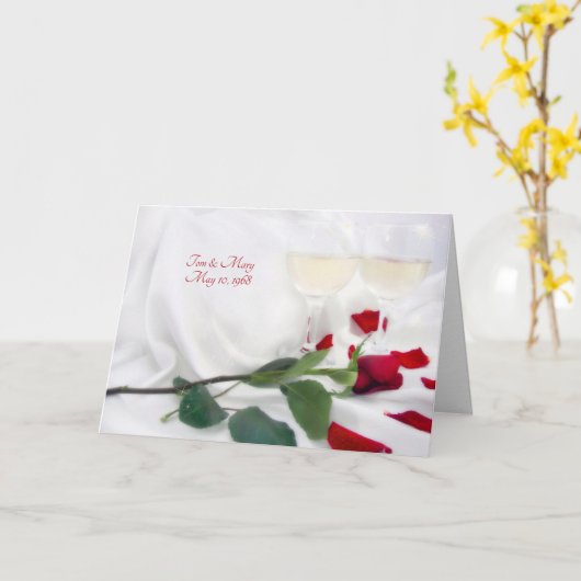 trouwdag wijn en roos op satin kaart (Gele Bloem)