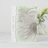 trouwdagmaaltijd in zacht groen met gedraaide papi kaart (Staand voorkant)