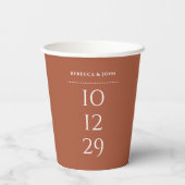 Trouwdatum Terracotta Minimalistisch Papieren Bekers (Achterkant)