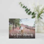 Trouwdatum uitgesteld eenvoudige foto aankondigingskaart (Staand voorkant)