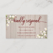 Trouwen Online RSVP Witte Bloemen Rustiek Hout Enc Informatiekaartje (Voorkant)