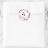 Trouwen roze en violette bloemen ronde sticker (Tas)