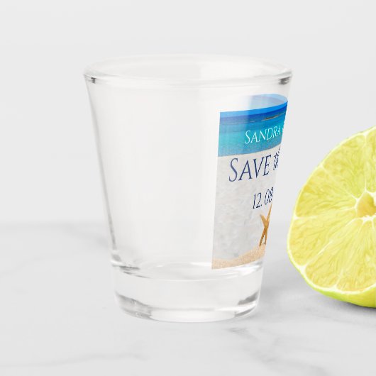 Trouwen Save the Date, Zeesterren op het strand va Shot Glas (Links)