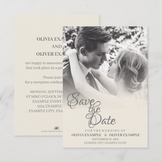 Trouwende stel zoent in zwart-wit kaart (Voorkant / Achterkant)