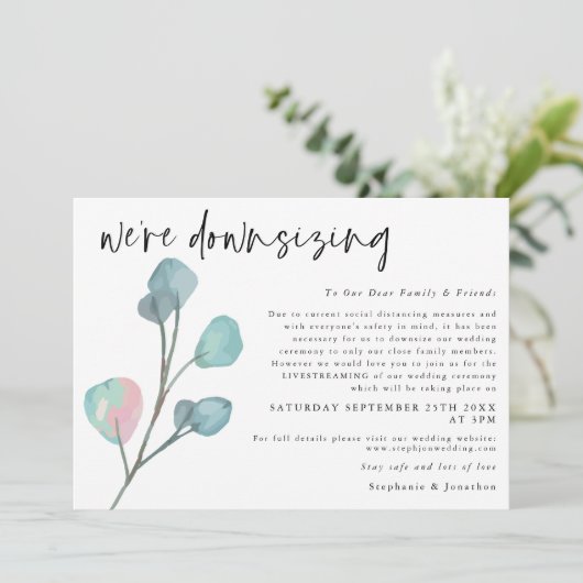 Trouwfeest Downsizing Script Moderne Eucalyptus Aankondiging (Staand voorkant)