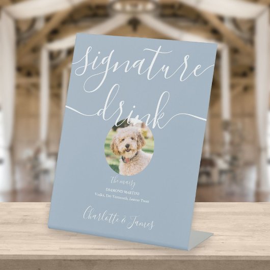 Trouwfeest drankje voor huisdieren in blauwe tint reclamebord met voetstuk