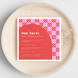 Trouwfeest met leuke weetjes over pasgetrouwden in servet