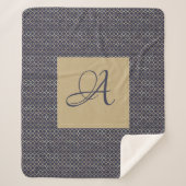Trouwfeest met Navy Blue Monogram Quatrefoil Sherpa Deken (Voorkant)