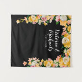 Trouwfeest met vette en felle bloemen achtergrond wandkleed (Voorkant (horizontaal))