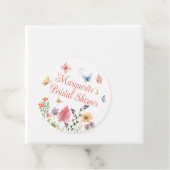 Trouwfeest met wilde bloemen en vlinders bedankjes labels (In situ)