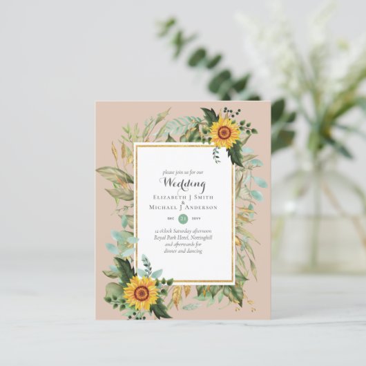 Trouwfeest voor natuurminnaars met bloemrijke groe (Staand voorkant)