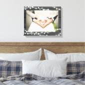 Trouwfoto. Donker hout met String Lights. Canvas Afdruk (Insitu (Slaapkamer))