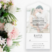 Trouwfoto met grote foto en houtskooltekst all in one uitnodiging