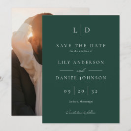 Trouwfoto met minimalistisch monogram in smaragdgr save the date