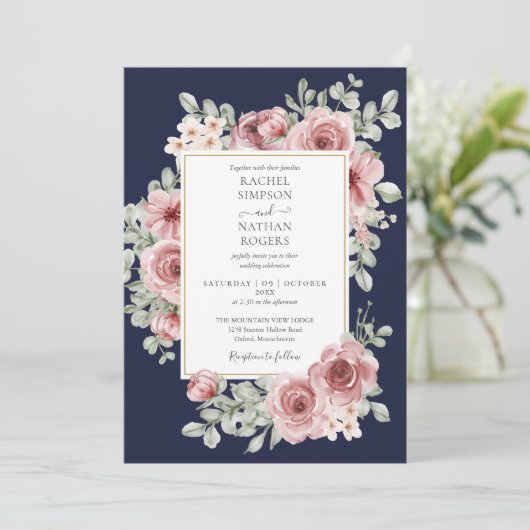 Trouwfoto met Navy Blauwe Stof Rose Bloemen en Gou Kaart (Staand voorkant)