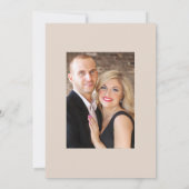 Trouwfoto met roze blosstrand save the date (Achterkant)