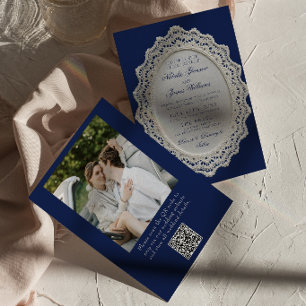 Trouwfoto met vintage Navy Blue kant en QR-code Kaart