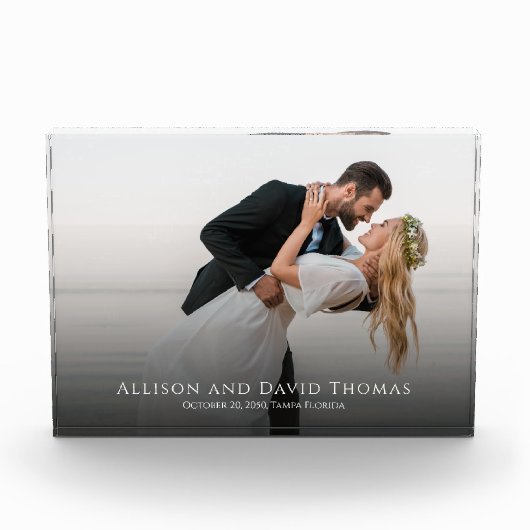 Trouwfoto Minimalistisch Koppel Eenvoudige Foto  (Voorkant)