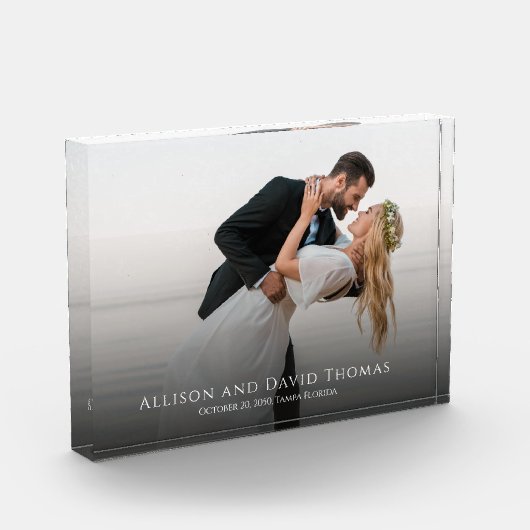 Trouwfoto Minimalistisch Koppel Eenvoudige Foto  (Links)