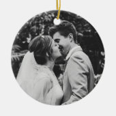 Trouwfoto Passen getrouwd paar Keramisch Ornament (Voorkant)